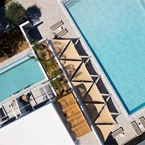 Aiora Resort